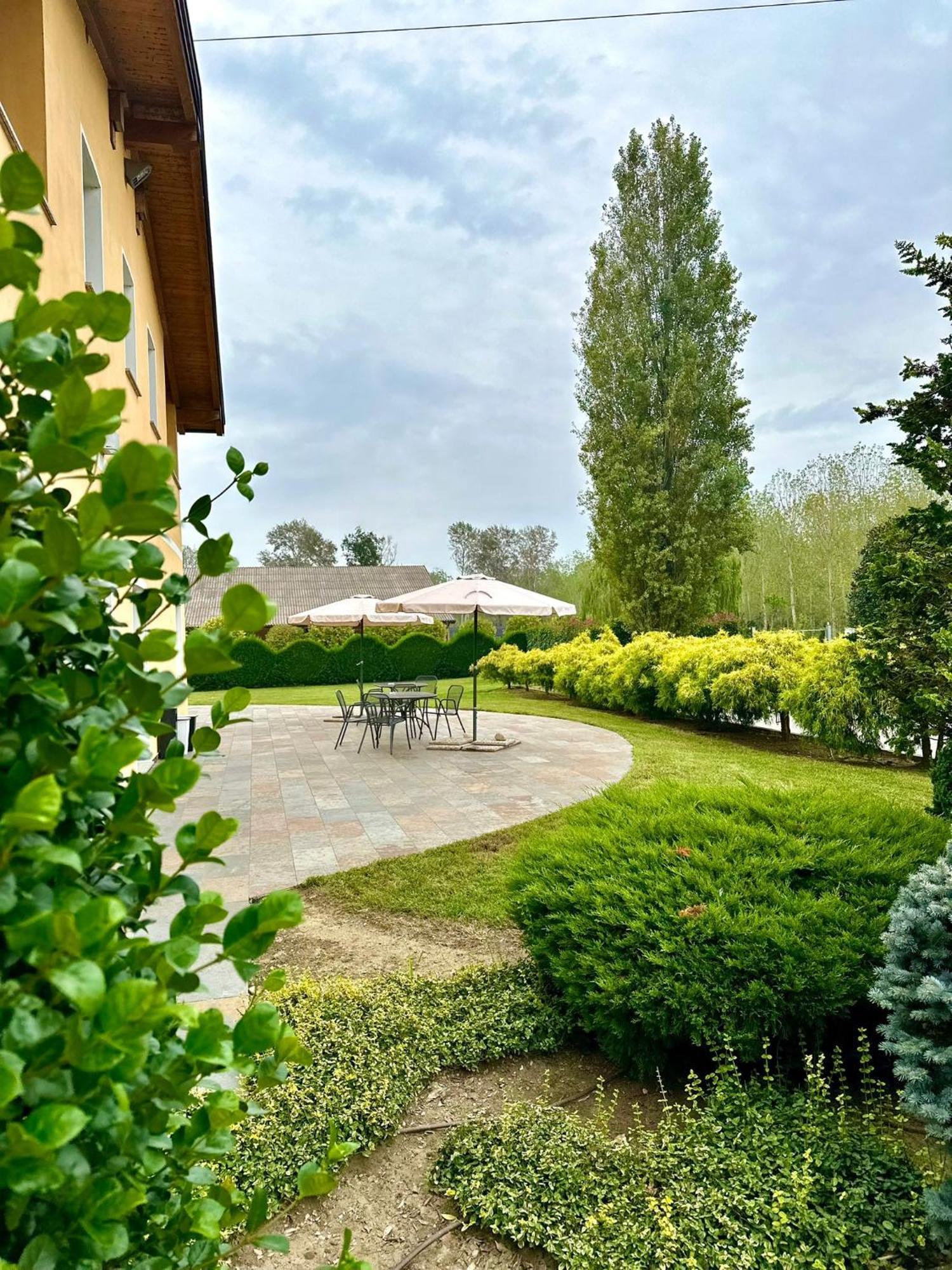Hotel Del Parco Vigevano Extérieur photo