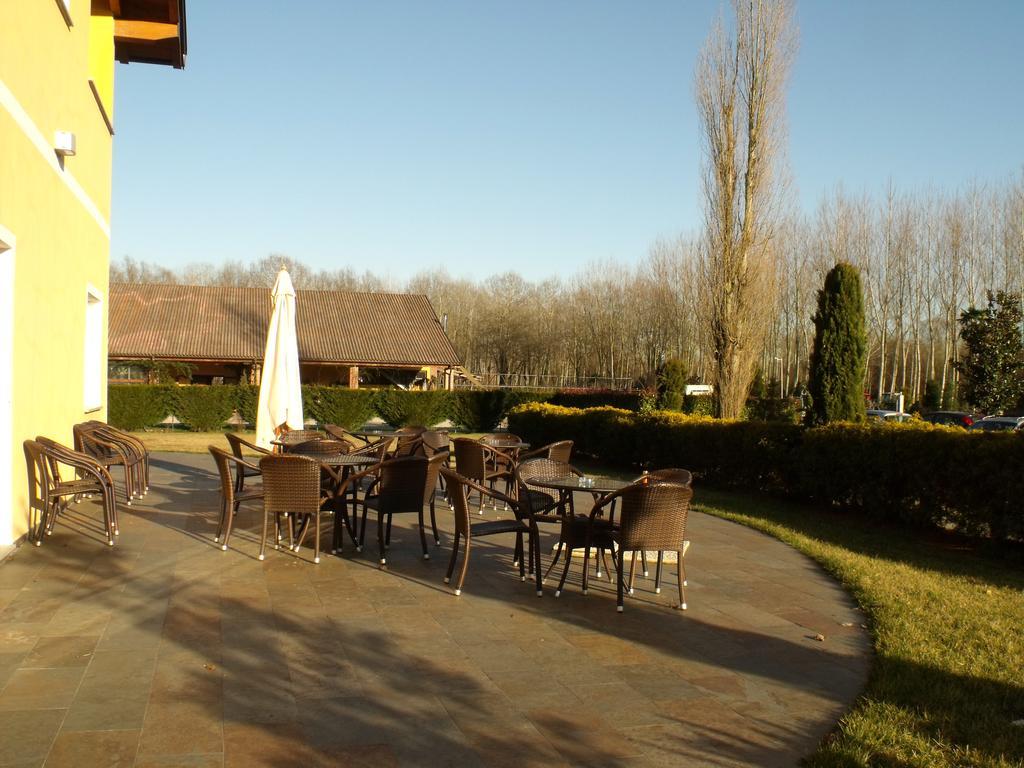 Hotel Del Parco Vigevano Extérieur photo